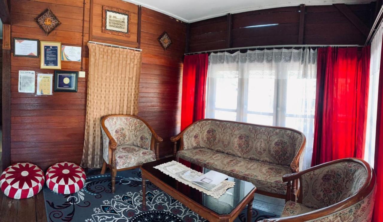 Koto Hilalang Homestay Букиттинги Экстерьер фото